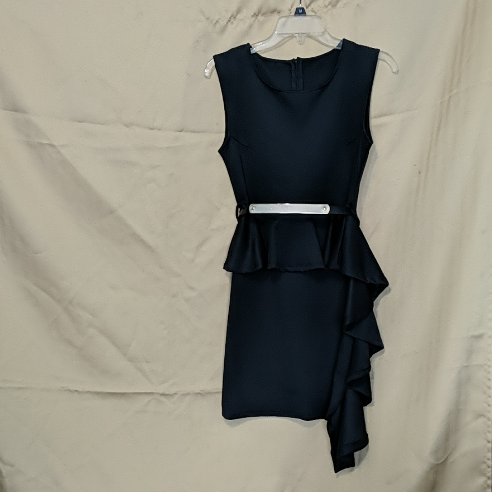 💃Black belted peplum bodycon dress👠